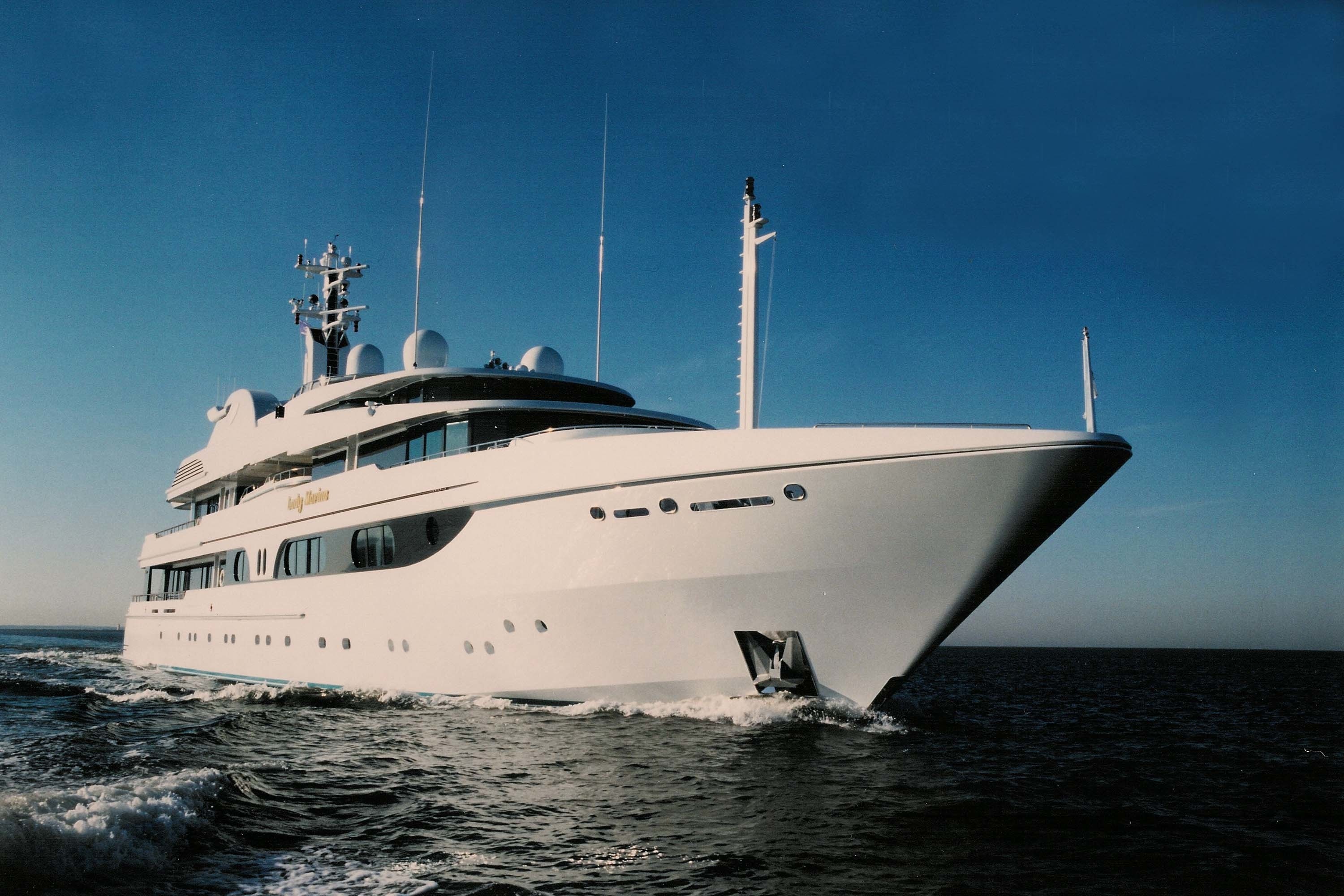 marina yachts charter